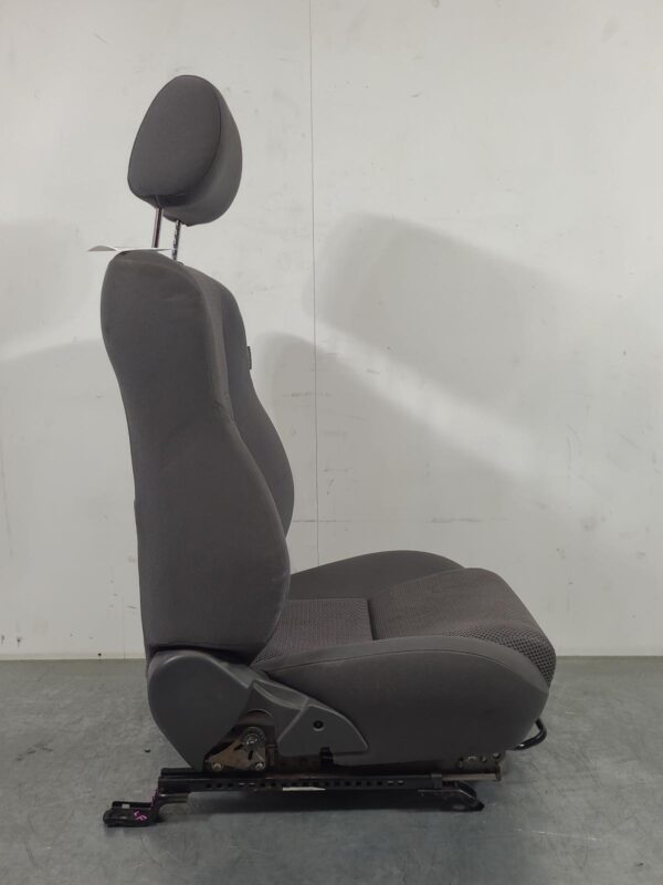 TOYOTA HILUX 2011-2015 FRONT SEAT LH FRONT, SR/SR5 (BUCKET SEAT TYPE), CLOTH, GR - Image 6