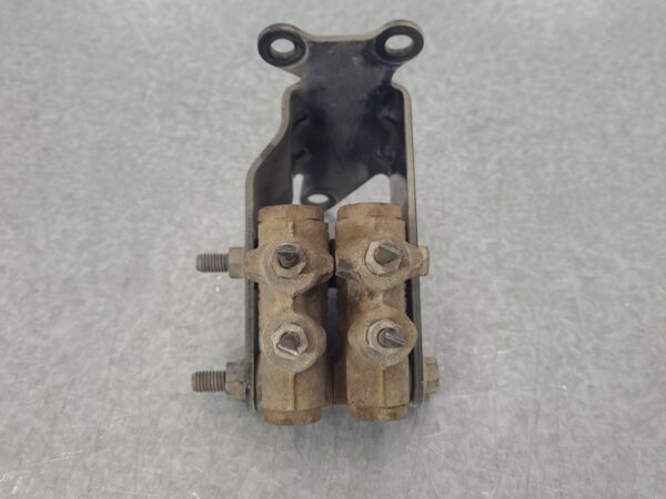 TOYOTA HILUX 2005-2015 BRAKE COMP VALVE 4WD, NON VSC TYPE, 03/05-08/15 - Image 2