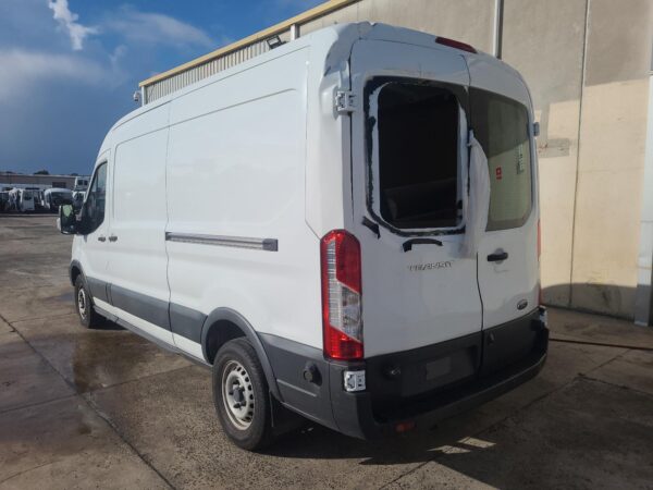 FORD TRANSIT 2014-2019 LEFT REAR HUB ASSEMBLY VO, SINGLE REAR WHEEL TYPE, 02/14- - Image 6