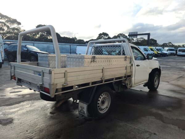 NISSAN NAVARA 2015-2025 CONSOLE NP300, AUTO T/M TYPE, 2WD, 04/15- - Image 6