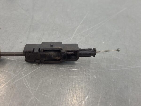 MERCEDES SPRINTER 2006-2018 DOOR HINGE/RUNNER LH SLIDING DOOR ROLLER (LOWER), VA - Image 18