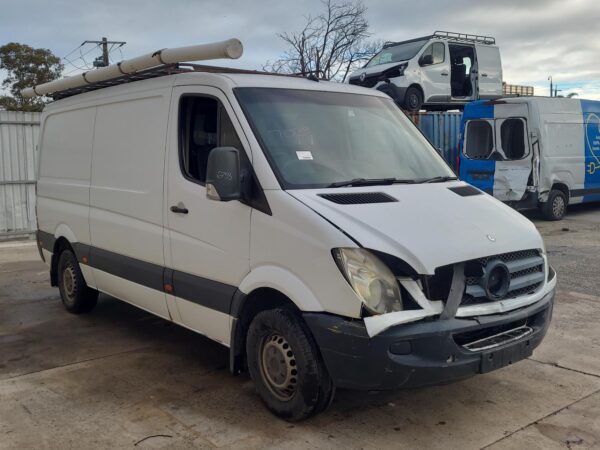 MERCEDES SPRINTER 2006-2018 LEFT FRONT DOOR NCV3, VAN, 10/06-04/18 - Image 8