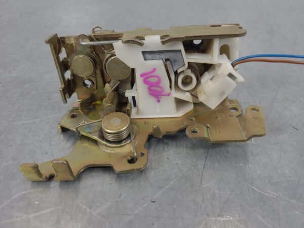 MERCEDES SPRINTER 1998-2006 LOCK MECHANISM LEFT REAR SLIDE DOOR LOCK, 02/98-10/0 - Image 2