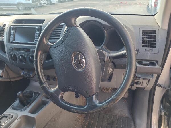 TOYOTA HILUX 2005-2011 LEFT TAILLIGHT UTE, 02/05-06/11 - Image 8