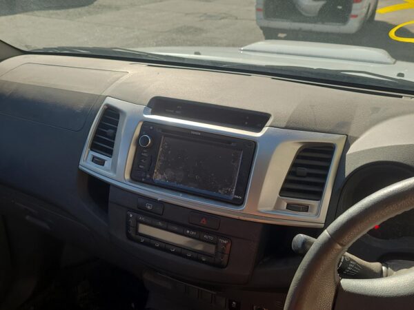 TOYOTA HILUX 2011-2015 DOOR TRIM LH FRONT, DUAL CAB, POWER WINDOWS, DARK GREY PL - Image 20