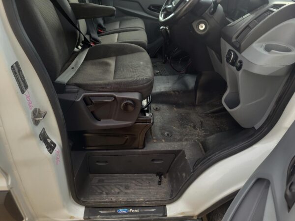 FORD TRANSIT 2014-2019 HIGH LEVEL STOPLIGHT VO, 02/14-04/19 - Image 10