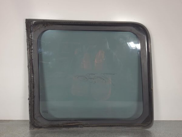 RENAULT MASTER 2012-2024 REAR/TAILGATE GLASS BARN DOOR GLASS (LH SIDE), DIMISTER - Image 2