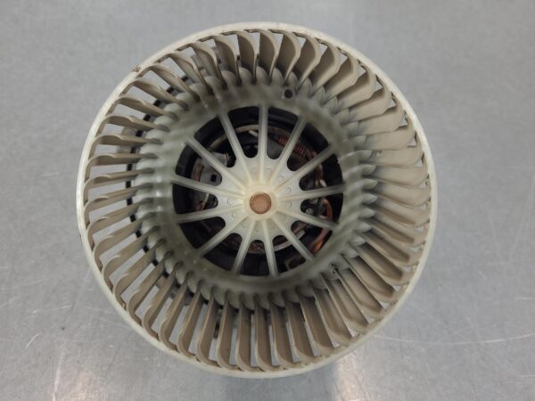 MERCEDES SPRINTER 2006-2018 HEATER FAN MOTOR NCV3, 10/06-04/18 - Image 3