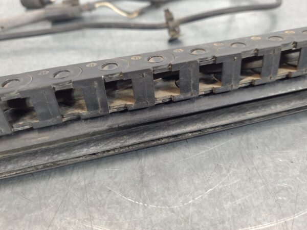 MERCEDES SPRINTER 2006-2018 DOOR HINGE/RUNNER LH SLIDING DOOR ROLLER (LOWER), VA - Image 20