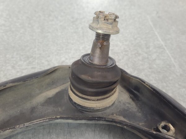 TOYOTA HILUX 2005-2025 LEFT FRONT UPPER CONTROL ARM 2WD HI-RIDE/4WD, 03/05- - Image 5