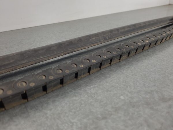 MERCEDES SPRINTER 2006-2018 DOOR HINGE/RUNNER LH SLIDING DOOR ROLLER (LOWER), VA - Image 13