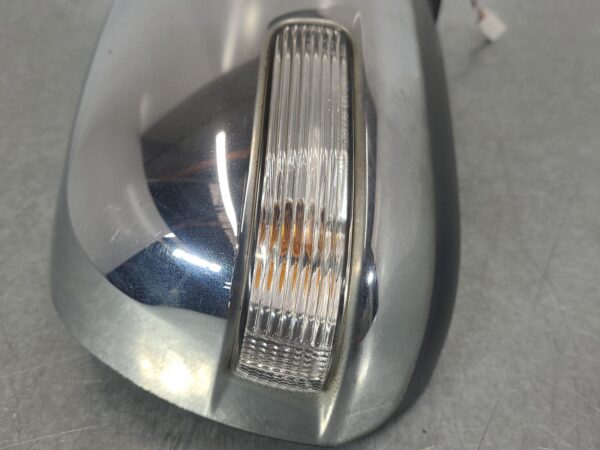 TOYOTA HILUX 2011-2015 RIGHT DOOR MIRROR POWER, CHROME, W/ INDICATOR TYPE, 07/11 - Image 2