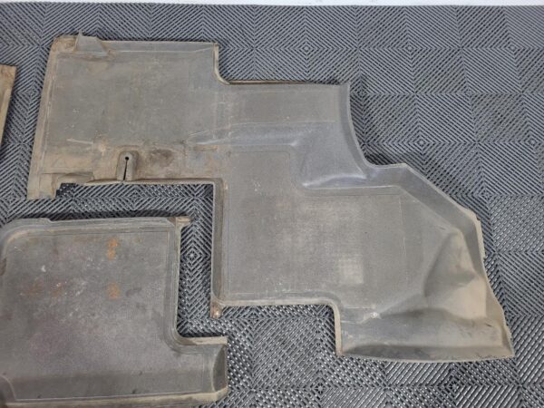 MERCEDES SPRINTER 2006-2018 CARPET VAN 10/06-04/18 - Image 2