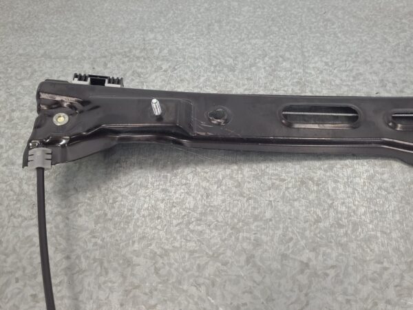 FORD RANGER 2022-2025 RIGHT FRONT WINDOW REG/MOTOR REG ASSY (REG AND MOTOR), RA, - Image 4