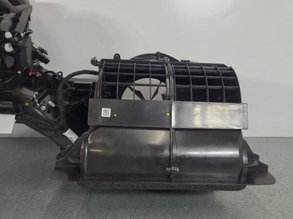 FORD RANGER 2022-2025 HEATER CORE/BOX RA, 05/22- - Image 3