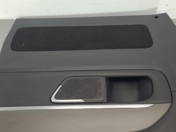 MERCEDES VITO 2015-2024 DOOR TRIM RH REAR, 447, 03/15- - Image 4