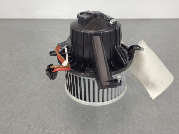 MERCEDES VITO 2015-2024 HEATER FAN MOTOR 447, FRONT, 03/15- - Image 2