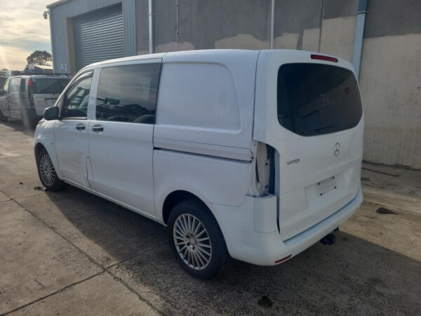 MERCEDES VITO 2015-2024 LEFT REAR DOOR 447, W/ WINDOW GLASS, NON POWER TYPE, 03/ - Image 15