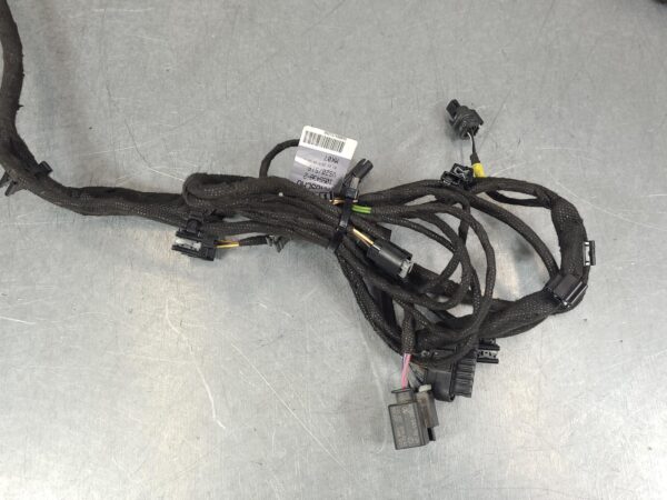 MERCEDES VITO 2015-2024 DOOR HINGE/RUNNER RH SLIDING DOOR ROLLER (LOWER), 447, 0 - Image 6