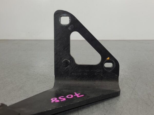 RENAULT TRAFIC 2015-2024 DOOR HINGE/RUNNER LOWER, RH SLIDING DOOR, X82, 01/15- - Image 3