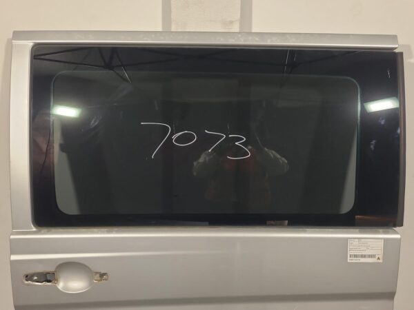 MERCEDES VITO 2004-2015 LEFT REAR DOOR 639, SLIDING, GLASS TYPE, 04/04-02/15 - Image 2