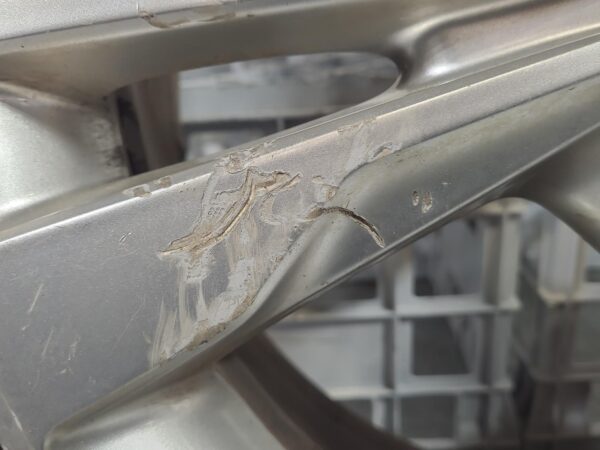 MERCEDES VITO 2015-2024 WHEEL ALLOY 447, FACTORY, 18X7.5IN, 5 V SPOKE, BI-COLOUR - Image 5