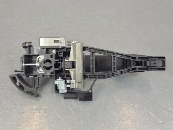 FORD TRANSIT 2014-2024 DOOR HANDLE OUTER, LH FRONT, VO, 02/14- - Image 4