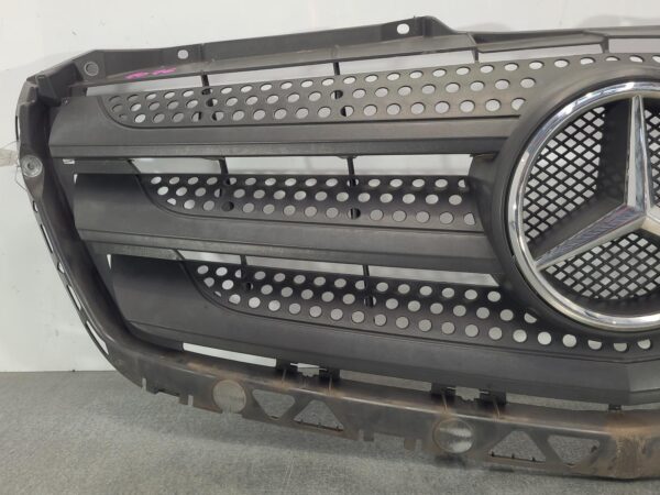 MERCEDES SPRINTER 2013-2018 RADIATOR GRILLE RADIATOR GRILLE, NCV3, BLACK, 10/13- - Image 4