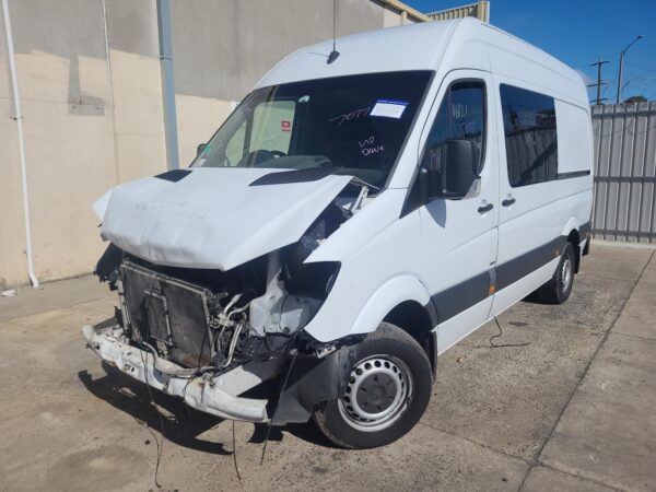 MERCEDES SPRINTER 2013-2018 LEFT GUARD NCV3, 10/13-04/18 - Image 19