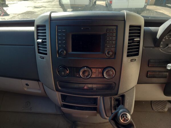 MERCEDES SPRINTER 2006-2018 LEFT FRONT DOOR WINDOW NCV3, 10/06-04/18 - Image 9