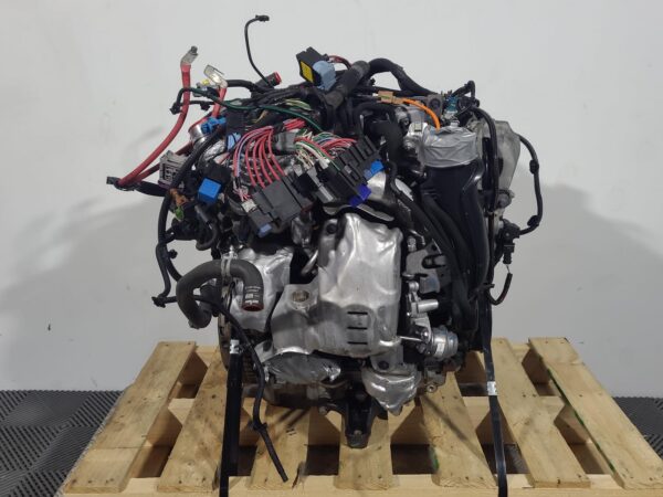 RENAULT TRAFIC 2015-2022 ENGINE 1.6L Diesel R9M6 Speed Manual - Image 12