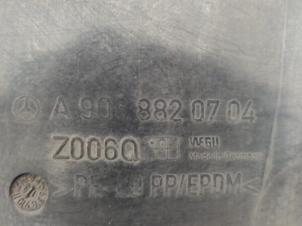 MERCEDES SPRINTER 2006-2018 MUD FLAPS RH REAR, NCV3, 10/06-04/18 - Image 20