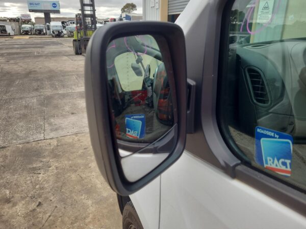 RENAULT TRAFIC 2015-2024 DOOR HINGE/RUNNER LOWER, RH SLIDING DOOR, X82, 01/15- - Image 10