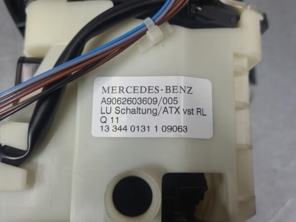 MERCEDES SPRINTER 2013-2018 GEAR STICK/SHIFTER AUTO T/M TYPE, BLACK/SILVER, NCV3 - Image 108