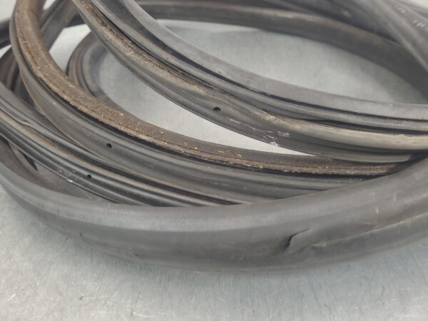 MERCEDES SPRINTER BODY SEAL RUBBER LH SLIDING DOOR RUBBER SEAL, NCV3, HIGH ROOF, - Image 17