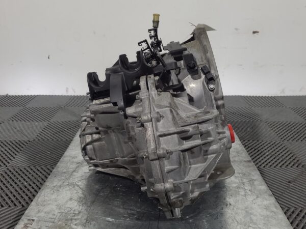 RENAULT TRAFIC 2015-2022 TRANS/GEARBOX MANUAL, DIESEL, 1.6, TWIN TURBO, X82, 01/ - Image 3