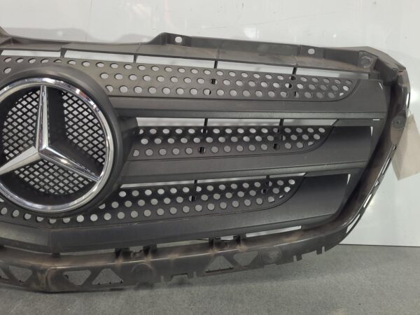 MERCEDES SPRINTER 2013-2018 RADIATOR GRILLE RADIATOR GRILLE, NCV3, BLACK, 10/13- - Image 5