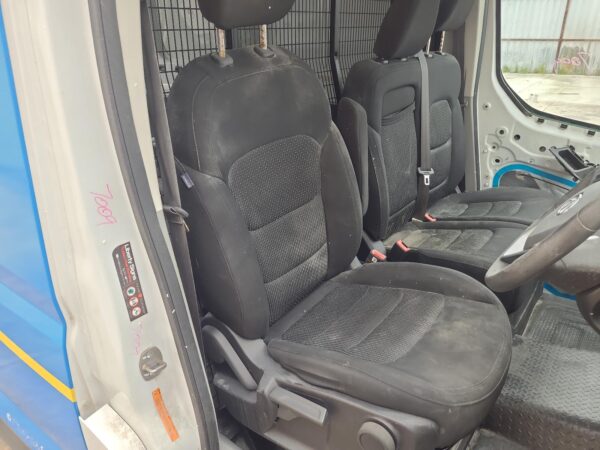 LDV DELIVER 9 2020-2025 CABLE 07/20- - Image 18