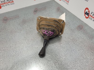 TOYOTA HILUX 2005-2015 GEAR STICK/SHIFTER TRANSFER CASE SHIFTER, AUTO T/M, 4WD, - Image 2