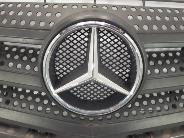 MERCEDES SPRINTER 2013-2018 RADIATOR GRILLE RADIATOR GRILLE, NCV3, BLACK, 10/13- - Image 2