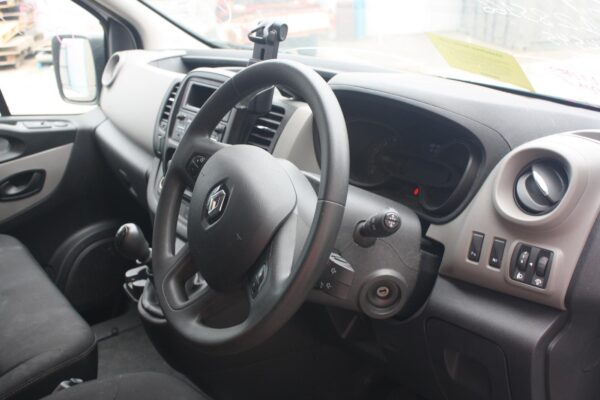 RENAULT TRAFIC 2015-2024 HIGH LEVEL STOPLIGHT X82, BARN DOOR TYPE, 01/15- - Image 29