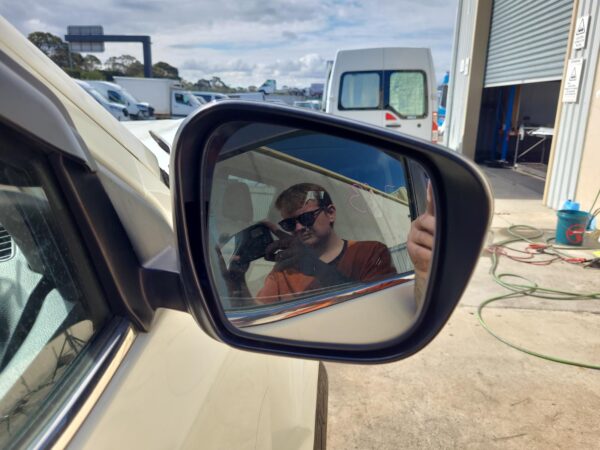 NISSAN NAVARA 2015-2025 RIGHT FRONT WINDOW REG/MOTOR NP300, 04/15- - Image 11