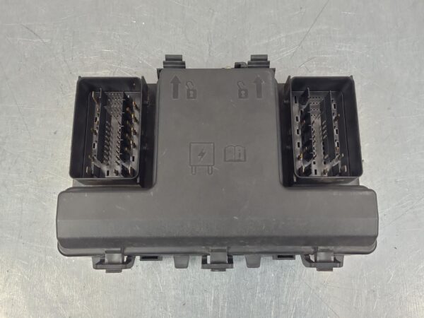 FORD RANGER 2015-2022 FUSE BOX PX SERIES 2-3, ENGINE BAY, MAIN RELAY/FUSE BOX, P