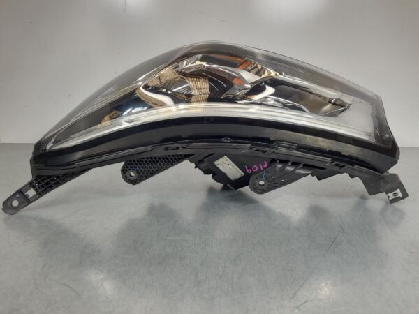 LDV DELIVER 9 2020-2024 LEFT HEADLAMP HALOGEN TYPE, 07/20- - Image 6