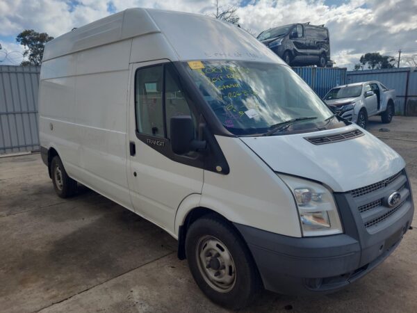 FORD TRANSIT 2006-2014 FRONT BUMPER BUMPER BAR (CENTRE), VM SI-II, 07/06-02/14 - Image 21