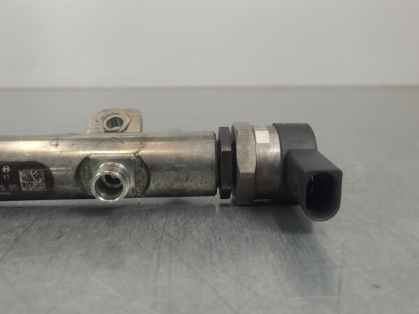 MERCEDES VITO 2004-2011 INJECTION RAIL 639 VAN 05/04-01/11 - Image 4