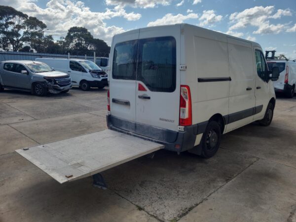 RENAULT MASTER 2011-2024 BODY/DOOR MOULD RH REAR (IN FRONT OF REAR WHEEL), SWB, - Image 16