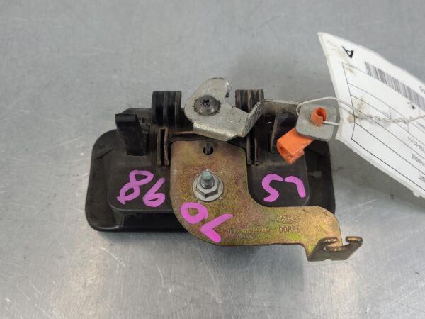 FORD TRANSIT 2006-2014 DOOR HANDLE OUTER, LH REAR, VM, 07/06-02/14 - Image 4