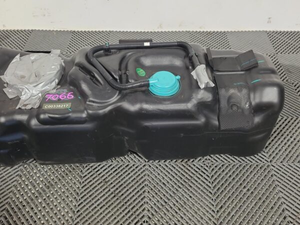 LDV DELIVER 9 2020-2024 FUEL TANK DIESEL, 07/20- - Image 6