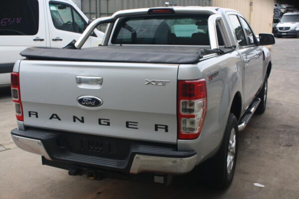 FORD RANGER 2011-2022 STEREO/HEAD UNIT DISPLAY UNIT ONLY, 4.2in NON SAT NAV TYPE - Image 7